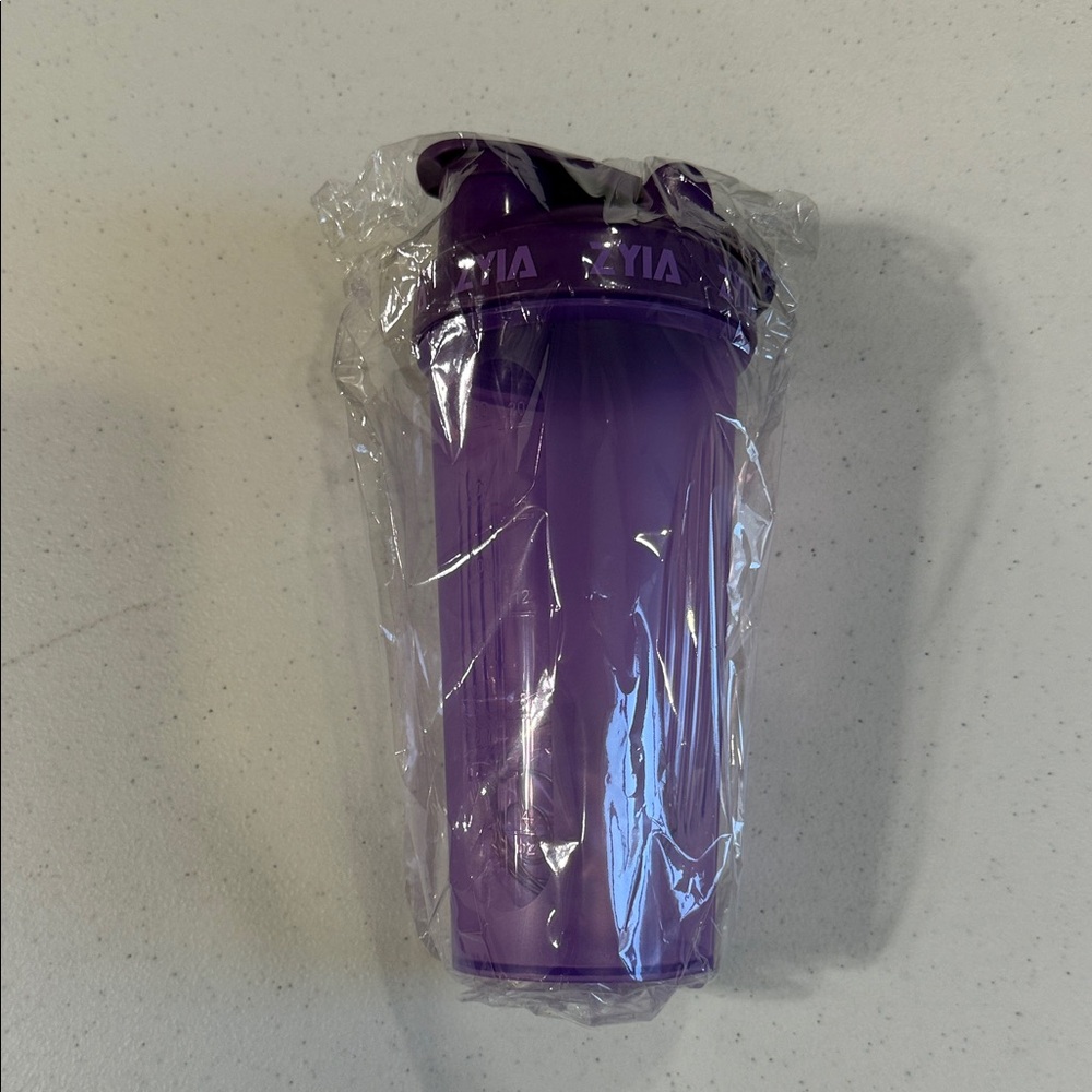 ZYIA Purple Classic Shaker Bottle 3264